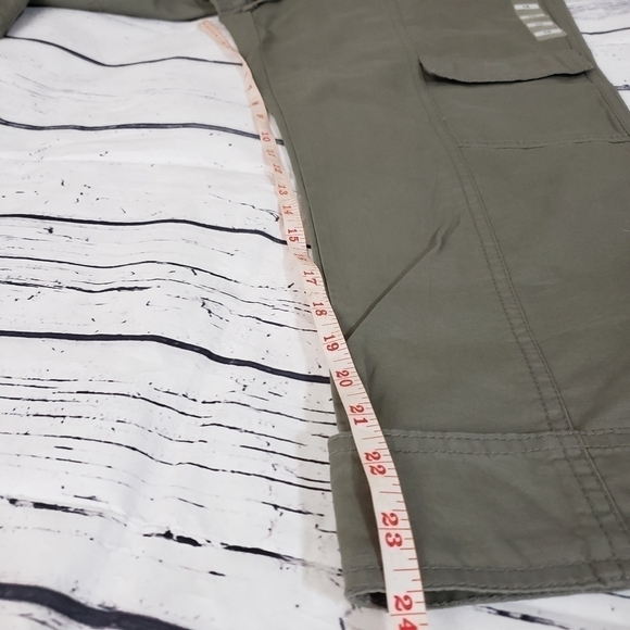 Lady Hathaway Covertible Cargo Pants Size 10 - Picture 5 of 7